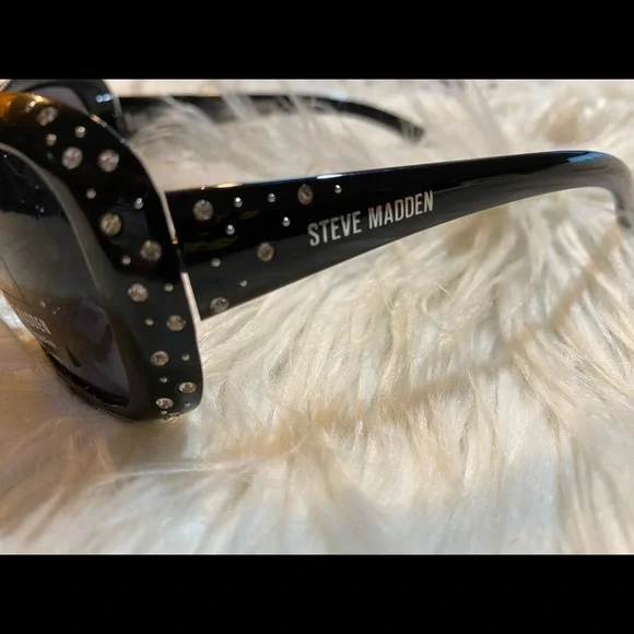 Steve Madden | Accessories | Black Rhinestone Steve Madden 